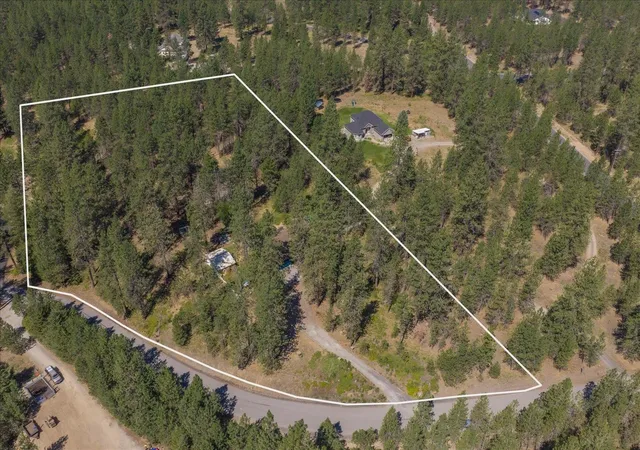 2nd image of 25311 N Lords Ln, Chattaroy, WA 99003 | MLS# 202620983