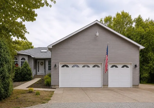 Photo 3 of Single family home for sale at 41218 N Grove Rd, Deer Park, WA 99006 | MLS# 202620988 | Listing updated on 2026-08-19