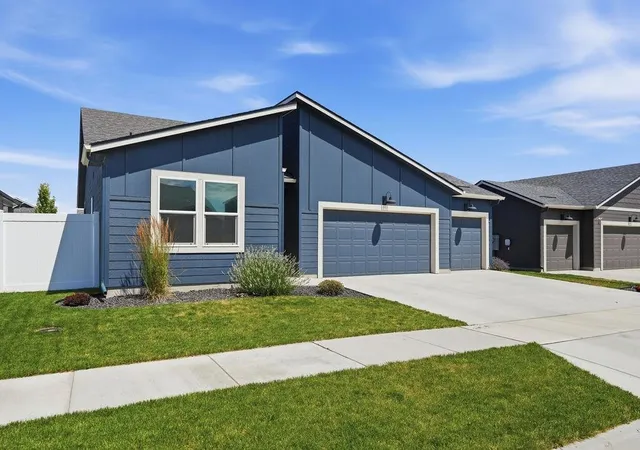 Photo 3 of Single family home for sale at 8418 W Red Ave, Cheney, WA 99004 | MLS# 202620991 | Listing updated on 2026-08-07