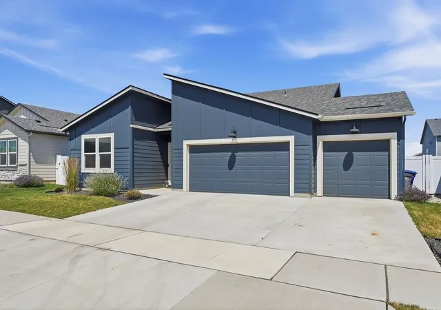 Photo 3 of Single family home for sale at 8418 W Red Ave, Cheney, WA 99004 | MLS# 202620991 | Listing updated on 2026-08-07