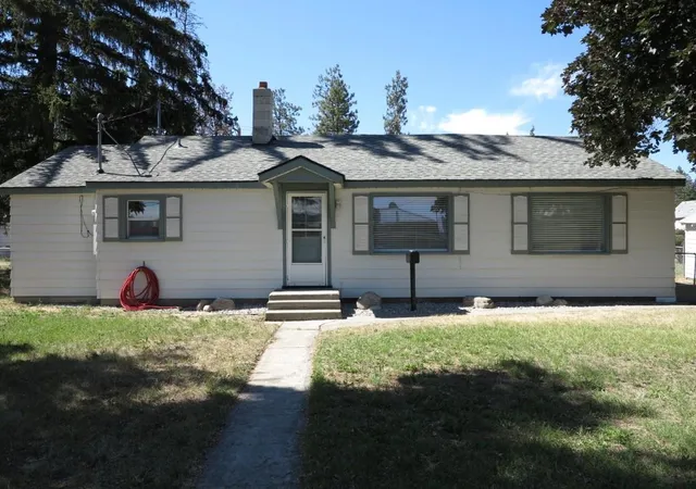 1st image of 118 W 2nd St St, Cheney, WA 99004 | MLS# 202621008
