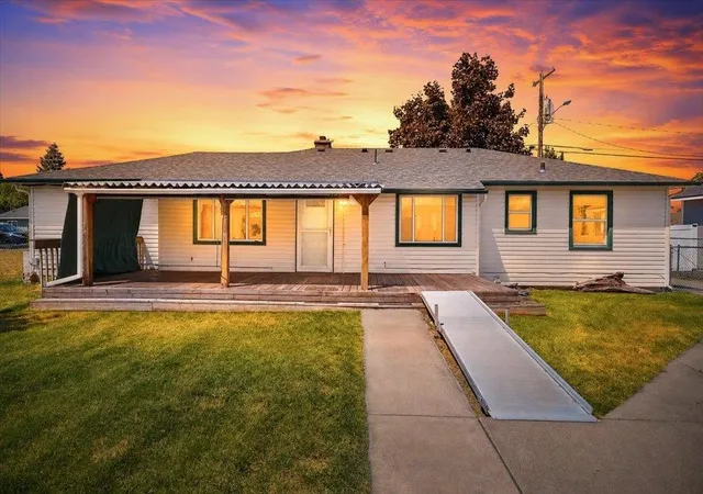 1st image of 9522 E Valleyway Ave, Spokane Valley, WA 99206 | MLS# 202621013