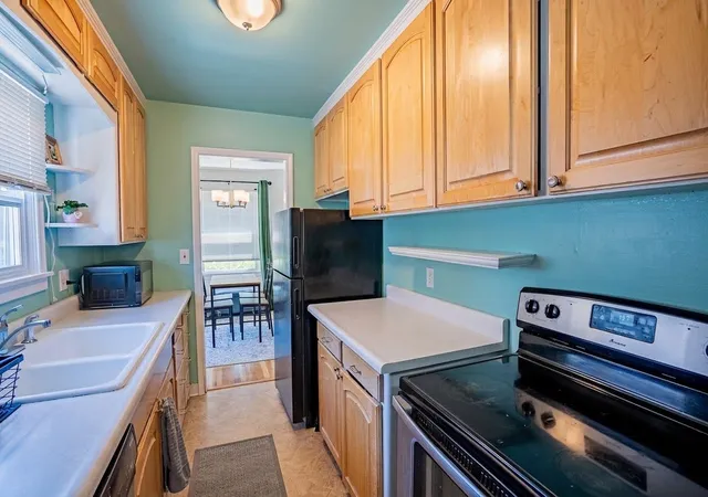 Photo 3 of Sale Pending at 716 W 15th Avenue, Spokane, WA 99203 | MLS# 202621046 | Listing updated on 2026-07-23