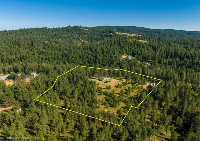 Photo 3 of Single family home for sale at 16825 E Scribner Rd, Spokane, WA 99217 | MLS# 202621052 | Listing updated on 2026-07-25
