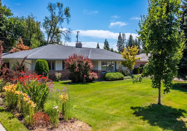 Single family home for sale at 4315 S Stone St, Spokane, WA 99223 | MLS# 202621053