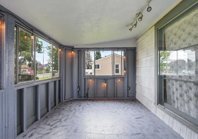 Photo 3 of Sale Pending at 2015 N Vista Rd, Spokane Valley, WA 99212 | MLS# 202621055 | Listing updated on 2026-10-17