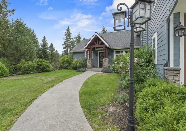 2nd image of 906 Ashenfelter Bay Rd, Newport, WA 99156 | MLS# 202621071