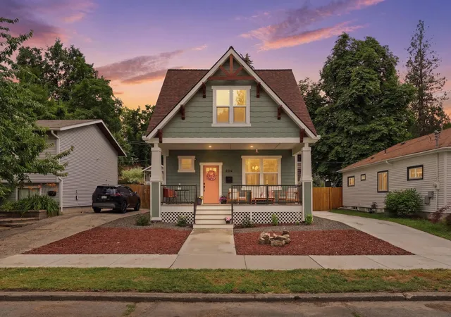 Photo 1 of Single family home for sale at 806 E 10th Avenue, Spokane, WA 99202 | MLS# 202621112 | Listing updated on 2026-09-15