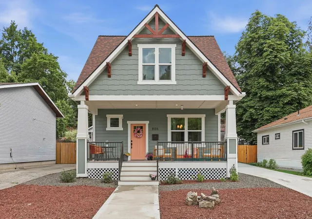 Photo 3 of Single family home for sale at 806 E 10th Avenue, Spokane, WA 99202 | MLS# 202621112 | Listing updated on 2026-09-15