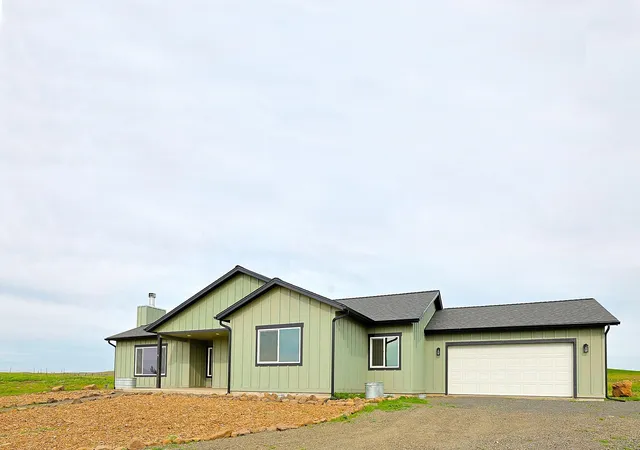 2nd image of 12213 S Stangland Rd, Medical Lake, WA 99022 | MLS# 202621121