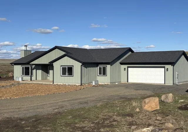Photo 2 of Single family home for sale at 12213 S Stangland Rd, Medical Lake, WA 99022 | MLS# 202621121 | Listing updated on 2026-10-08