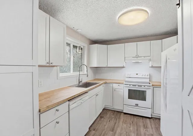 Photo 3 of Single family home for sale at 600 E Herb St, Medical Lake, WA 99022 | MLS# 202621127 | Listing updated on 2026-09-15