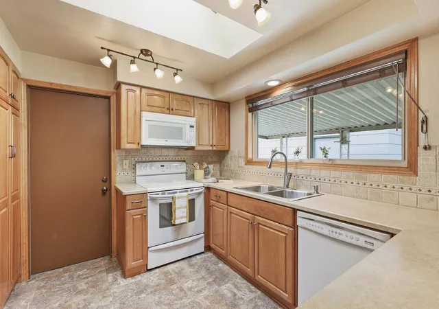 3rd image of 2723 S Cheryl Ct, Spokane Valley, WA 99037 | MLS# 202621131
