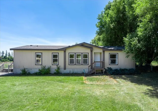 Photo 2 of Manufactured home for sale at 4489 N Swenson Rd, Clayton, WA 99110 | MLS# 202621144 | Listing updated on 2026-09-15