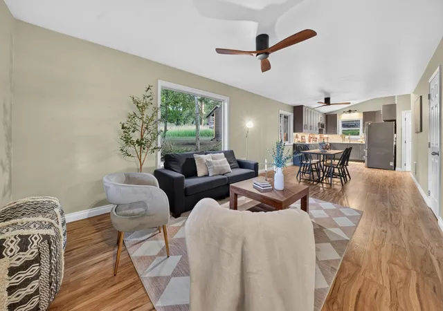 Photo 2 of Single family home for sale at 13906 N E Newman Lake Dr, Newman Lake, WA 99025 | MLS# 202621160 | Listing updated on 2026-10-19