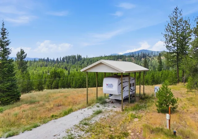 1st image of 672 Panorama Dr, Newport, WA 99156 | MLS# 202621165