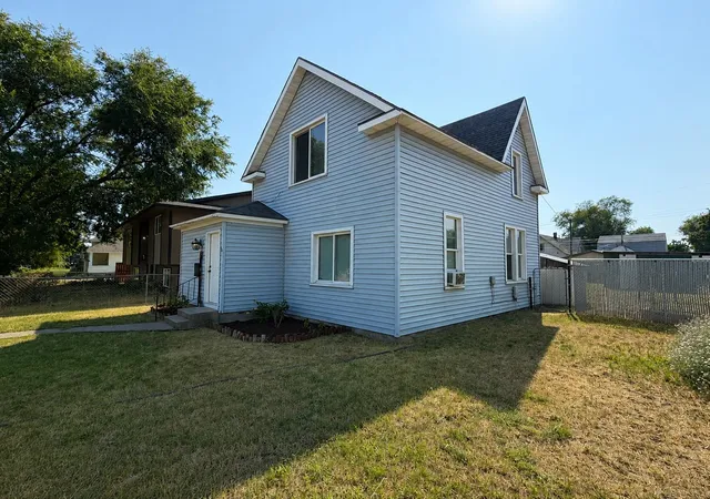 Photo 3 of Single family home for sale at 2523 N Nevada St, Spokane, WA 99207 | MLS# 202621199 | Listing updated on 2026-09-05
