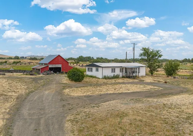 Photo 1 of Manufactured home for sale at 51859 Sr 2 E, Reardan, WA 99029 | MLS# 202621206 | Listing updated on 2026-09-18