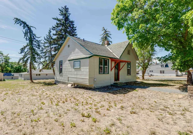 Photo 3 of Single family home for sale at 219 A St, Cheney, WA 99004 | MLS# 202621220 | Listing updated on 2026-08-20