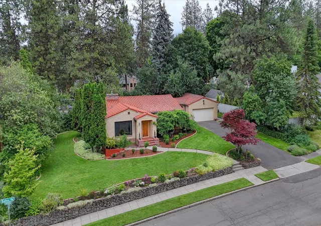 Photo 2 of Sale Pending at 1407 S Ballou Rd, Spokane, WA 99203 | MLS# 202621257 | Listing updated on 2026-08-31