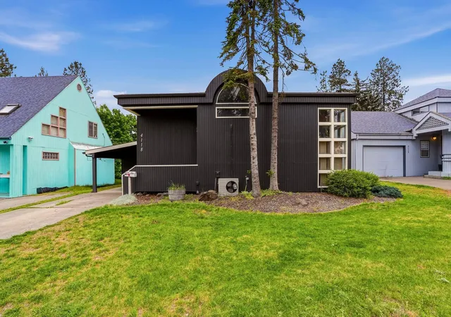 Photo 2 of Single family home for sale at 4118 E 29th Avenue, Spokane, WA 99223 | MLS# 202621262 | Listing updated on 2026-10-09
