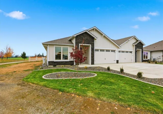 2nd image of 1109 19 N Country Club Dr, Deer Park, WA 99006 | MLS# 202621279
