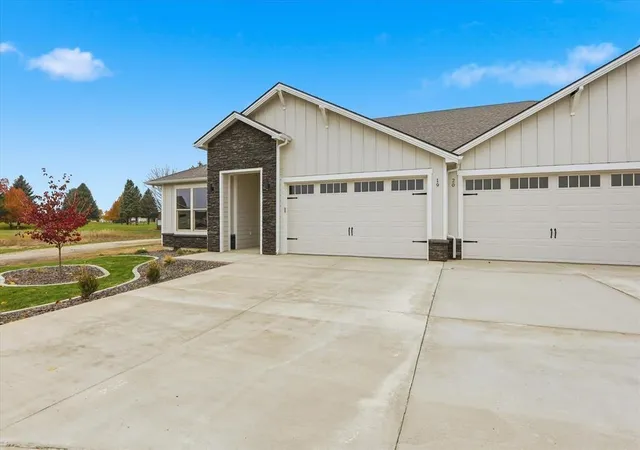 image of 1109 19 N Country Club Dr, Deer Park, WA 99006 | MLS# 202621279