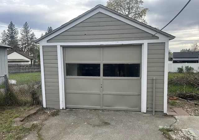 Photo 4 of Sale Pending at 5521 N C St, Spokane, WA 99205 | MLS# 202621292 | Listing updated on 2026-08-30