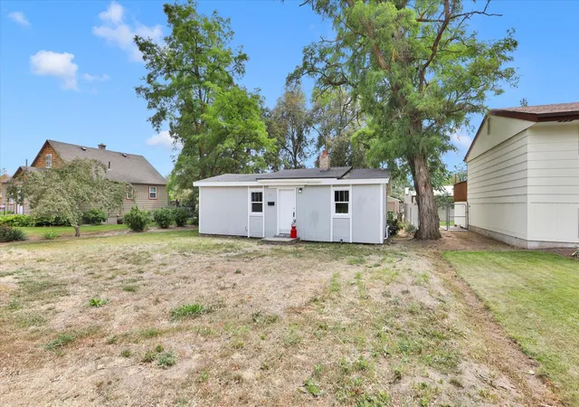 Photo 2 of Single family home for sale at 1211 W Bismark Ave, Spokane, WA 99205 | MLS# 202621326 | Listing updated on 2026-09-12
