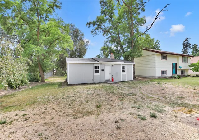 Photo 3 of Single family home for sale at 1211 W Bismark Ave, Spokane, WA 99205 | MLS# 202621326 | Listing updated on 2026-09-12