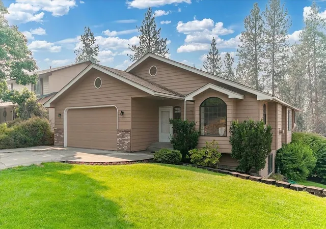 1st image of 11502 E 20th Ave, Spokane Valley, WA 99206 | MLS# 202621332