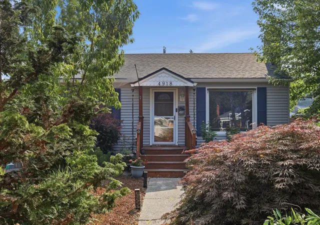Photo 1 of Sale Pending at 4918 N Lincoln St, Spokane, WA 99205 | MLS# 202621373 | Listing updated on 2026-09-15