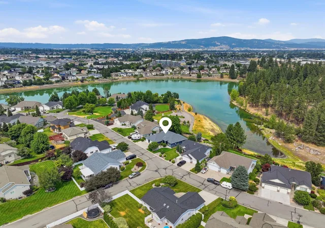 2nd image of 859 S Shelley Lake Ln, Spokane Valley, WA 99037 | MLS# 202621389