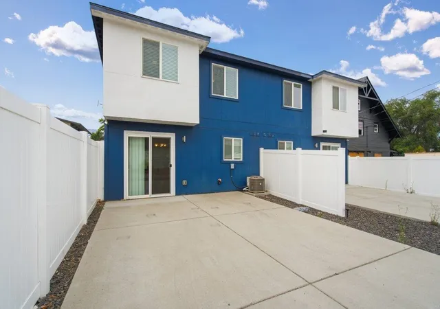 2nd image of 1422 N Wall St, Spokane, WA 99201 | MLS# 202621413