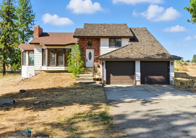 2nd image of 14510 W Pine Bluff Rd, Nine Mile Falls, WA 99026 | MLS# 202621436