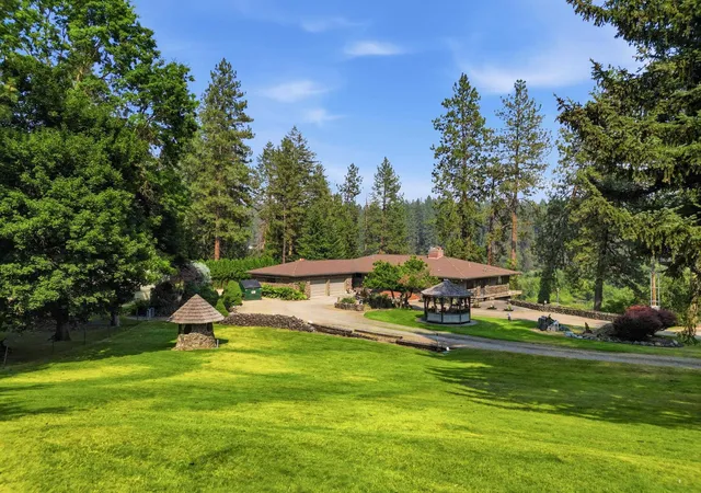 Photo 3 of Single family home for sale at 19220 N Little Spokane Dr, Colbert, WA 99005 | MLS# 202621484 | Listing updated on 2026-09-07