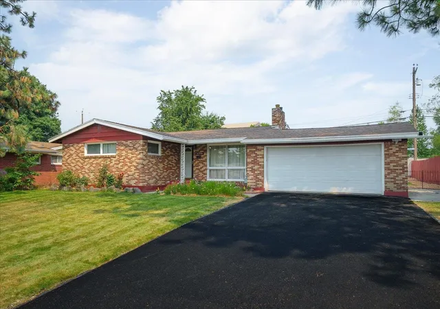 Photo 1 of Single family home for sale at 1808 W Kiernan Ave, Spokane, WA 99205 | MLS# 202621485 | Listing updated on 2026-09-04