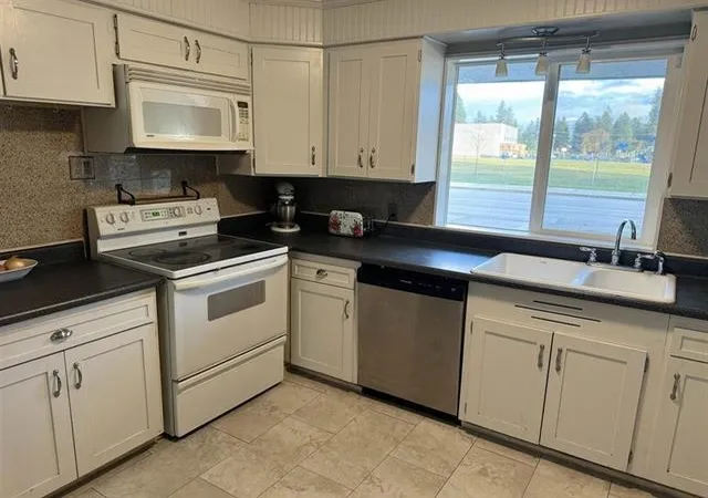Photo 4 of Single family home for sale at 7109 N Monroe St, Spokane, WA 99208 | MLS# 202621489 | Listing updated on 2026-07-31