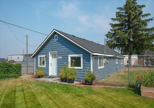 1st image of 7901 E Valleyway Ave, Spokane Valley, WA 99212 | MLS# 202621492