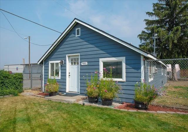 2nd image of 7901 E Valleyway Ave, Spokane Valley, WA 99212 | MLS# 202621492