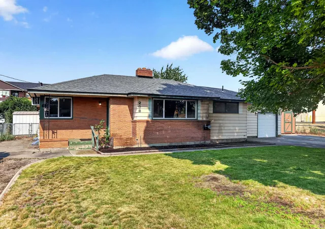 1st image of 206 S Blake Rd, Spokane Valley, WA 99216 | MLS# 202621498