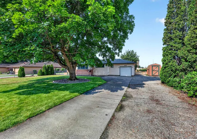 2nd image of 206 S Blake Rd, Spokane Valley, WA 99216 | MLS# 202621498