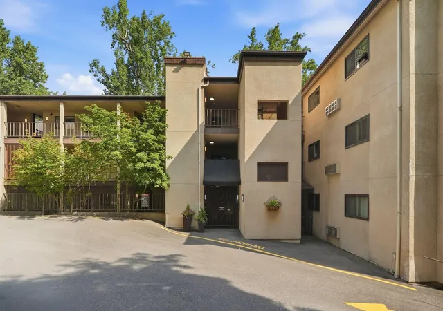 Photo 2 of Sale Pending at 707 W 6th Avenue, Spokane, WA 99204 | MLS# 202621510 | Listing updated on 2026-09-05