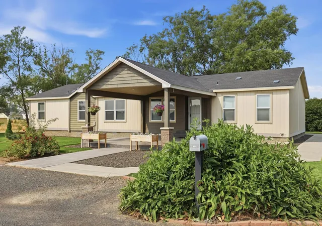 3rd image of 505 Ne Adams St, Creston, WA 99117 | MLS# 202621551