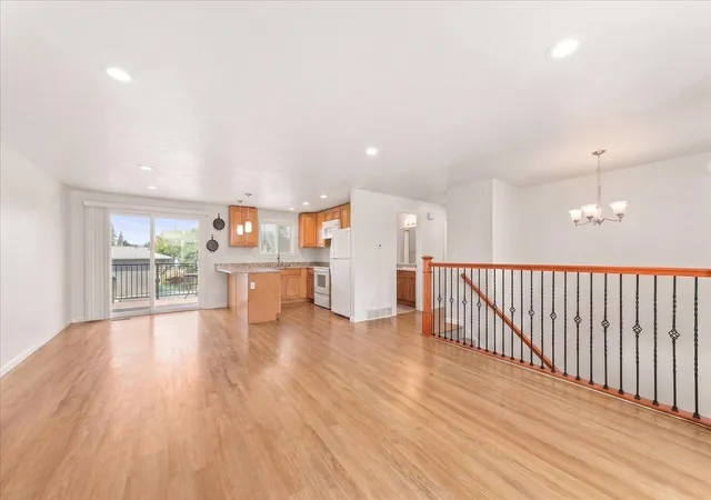 2nd image of 1705  1707 N Glenn Ct, Spokane Valley, WA 99206 | MLS# 202621565