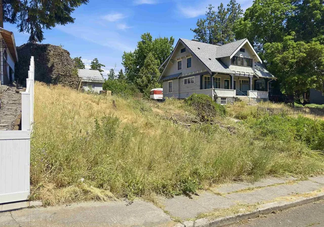 Photo 4 of Land for sale at 327 E 11 Avenue, Spokane, WA 99202 | MLS# 202621574 | Listing updated on 2026-08-01