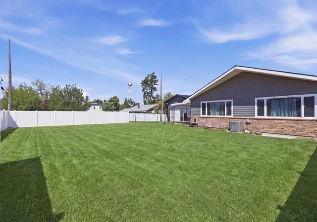 Photo 3 of Single family home for sale at 11 N Barker Rd, Spokane Valley, WA 99016 | MLS# 202621579 | Listing updated on 2026-09-16