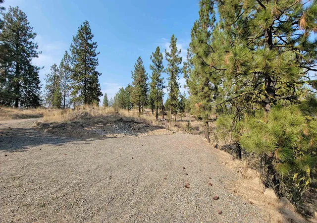 Photo 1 of Land for sale at 5300 Moose Tracks Way, Fruitland, WA 99129 | MLS# 202621588 | Listing updated on 2026-08-01