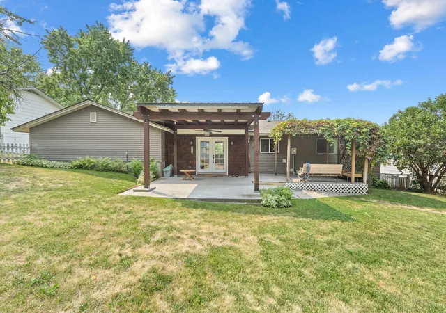 2nd image of 1607 E Ivy Ave, Colville, WA 99114 | MLS# 202621596