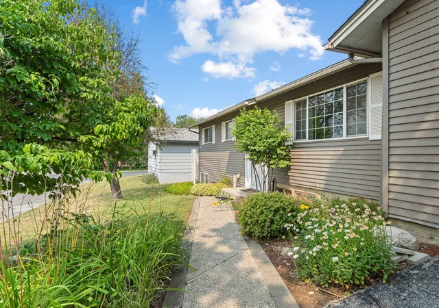 3rd image of 1607 E Ivy Ave, Colville, WA 99114 | MLS# 202621596